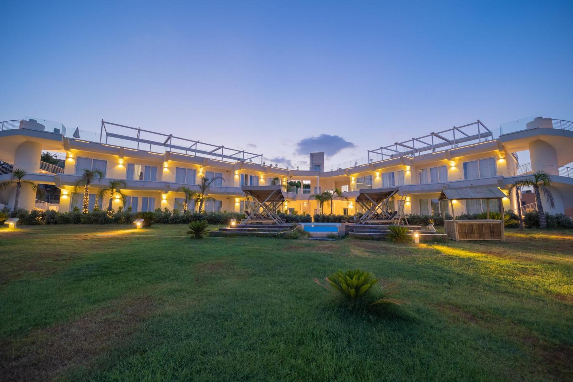 Jonium Hotel - Amazing Sea View And Swimming Pool Pulsano Exterior foto